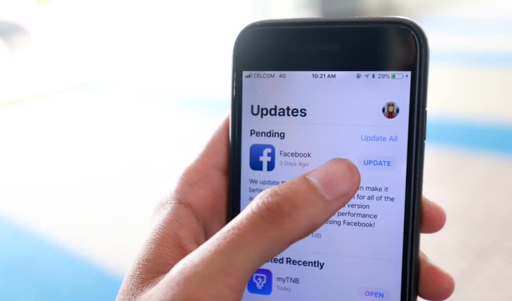 How to Undo an App Update on Your Phone 1