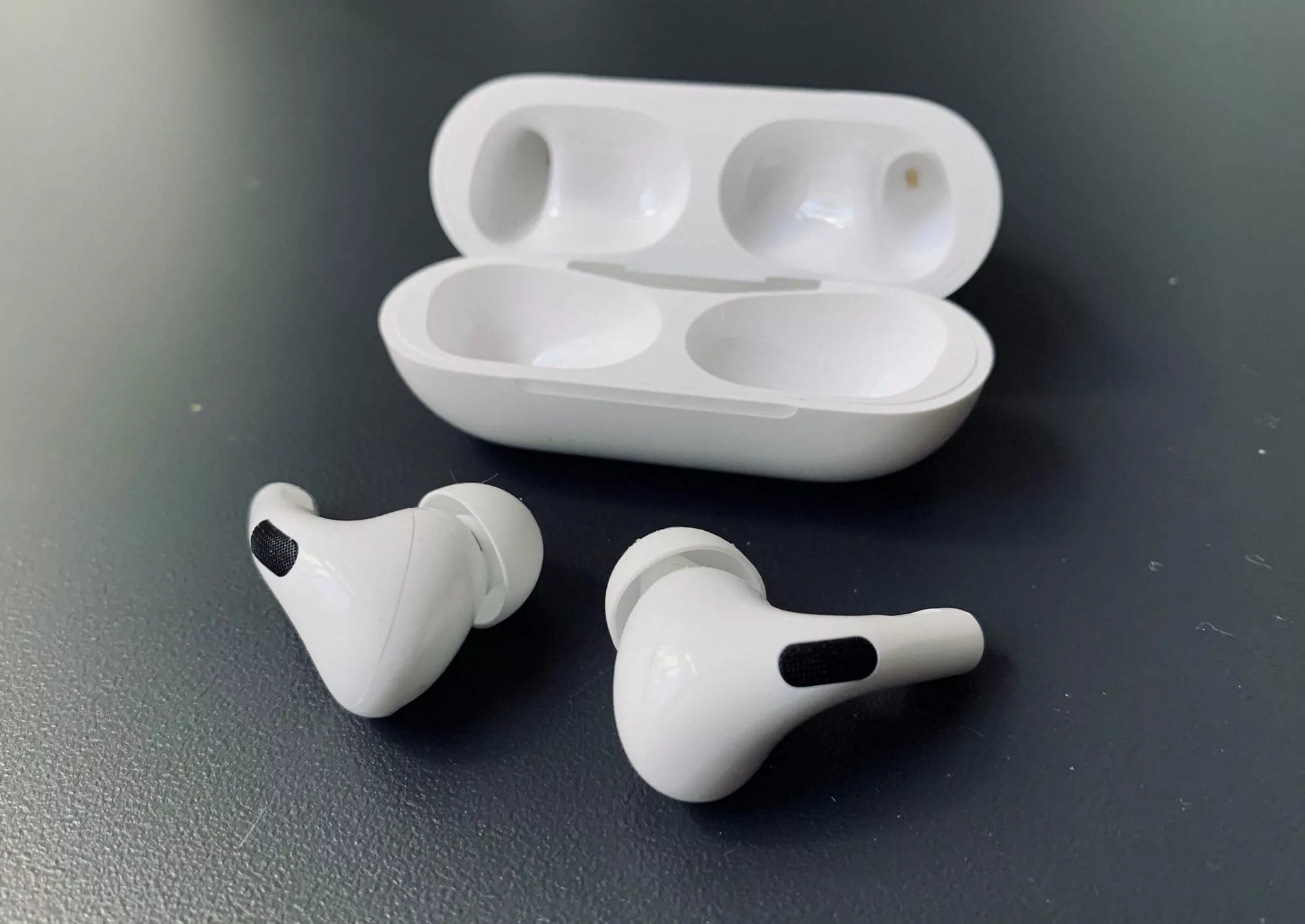 How to Test Airpod Surround Sound Experience DeviceMAG
