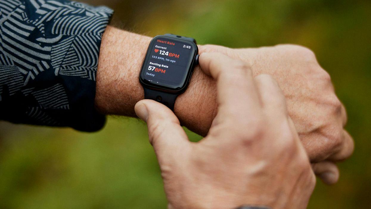 apple watch reset sync data