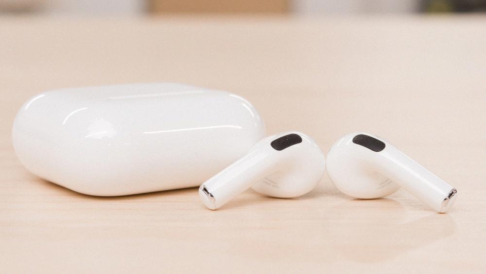 best iphone eq setting for airpods