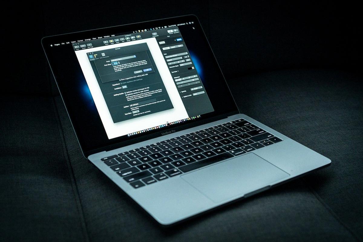 can i connect two external monitors to my macbook air