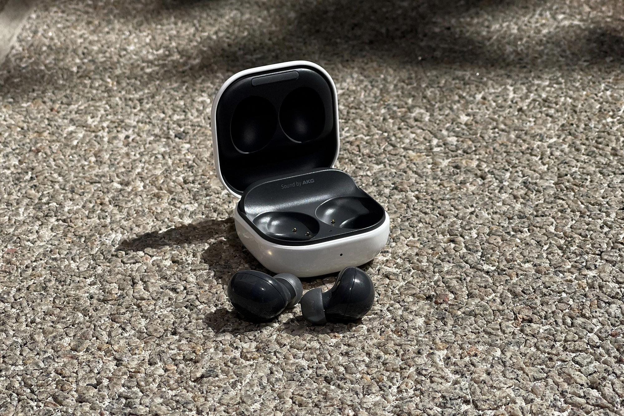 connect galaxy buds to hp laptop