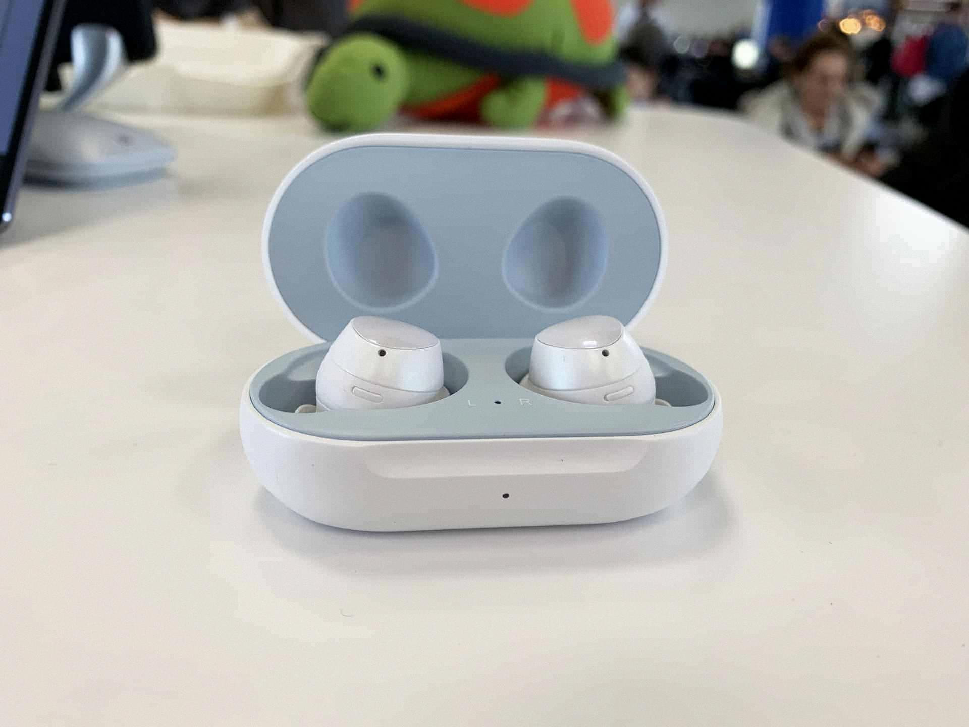 connect galaxy buds to hp laptop