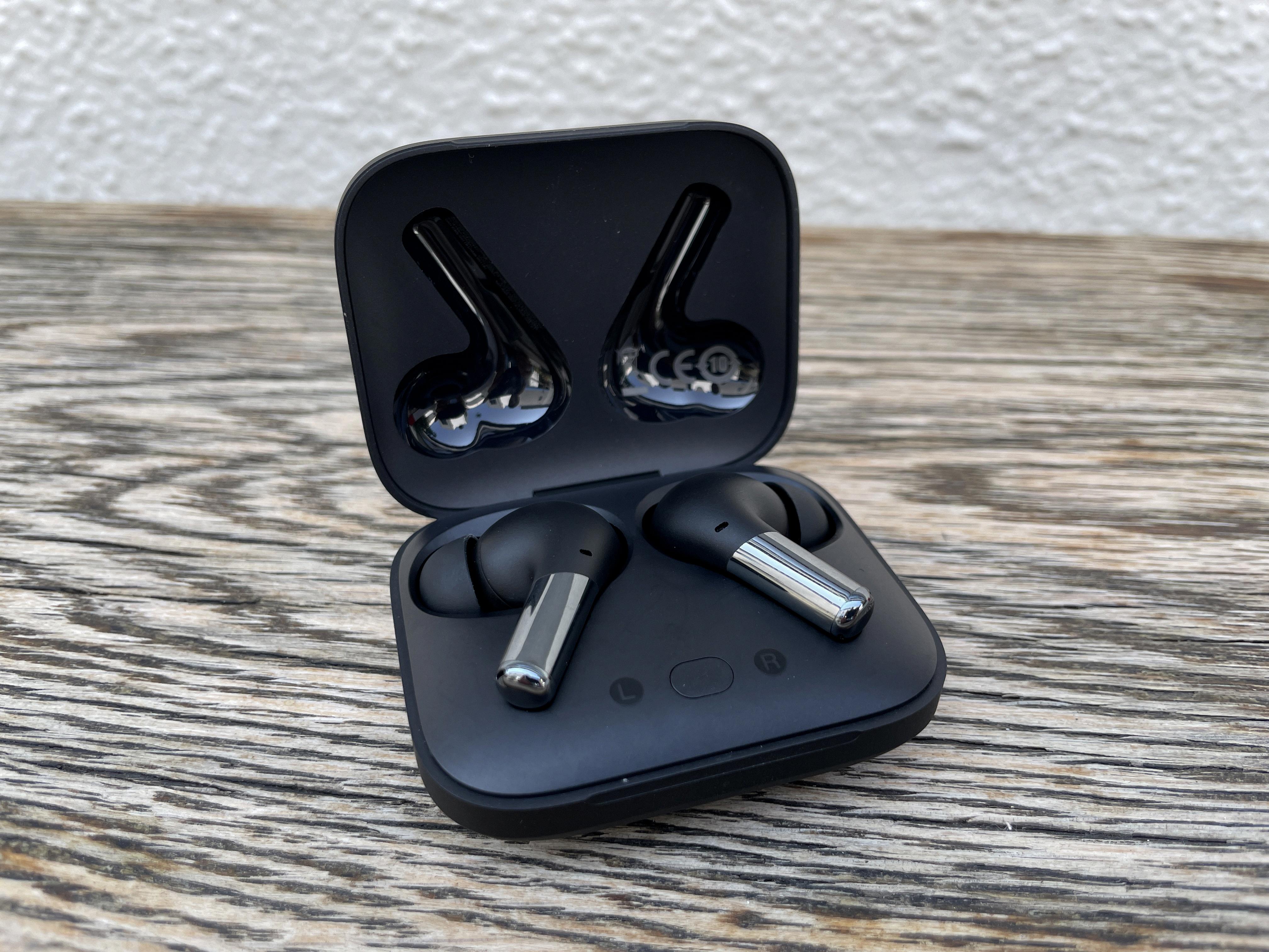 control airpods from android