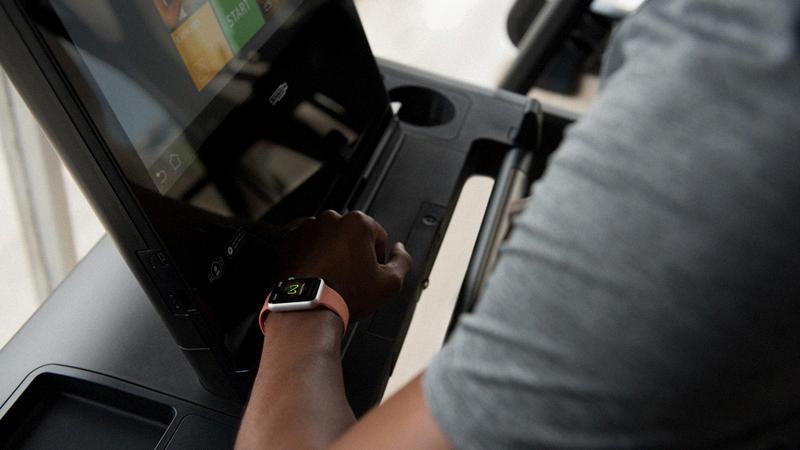 does apple watch count steps on treadmill