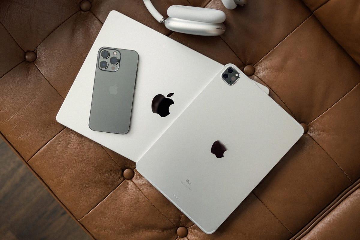 how do i transfer apps from ipad to macbook air