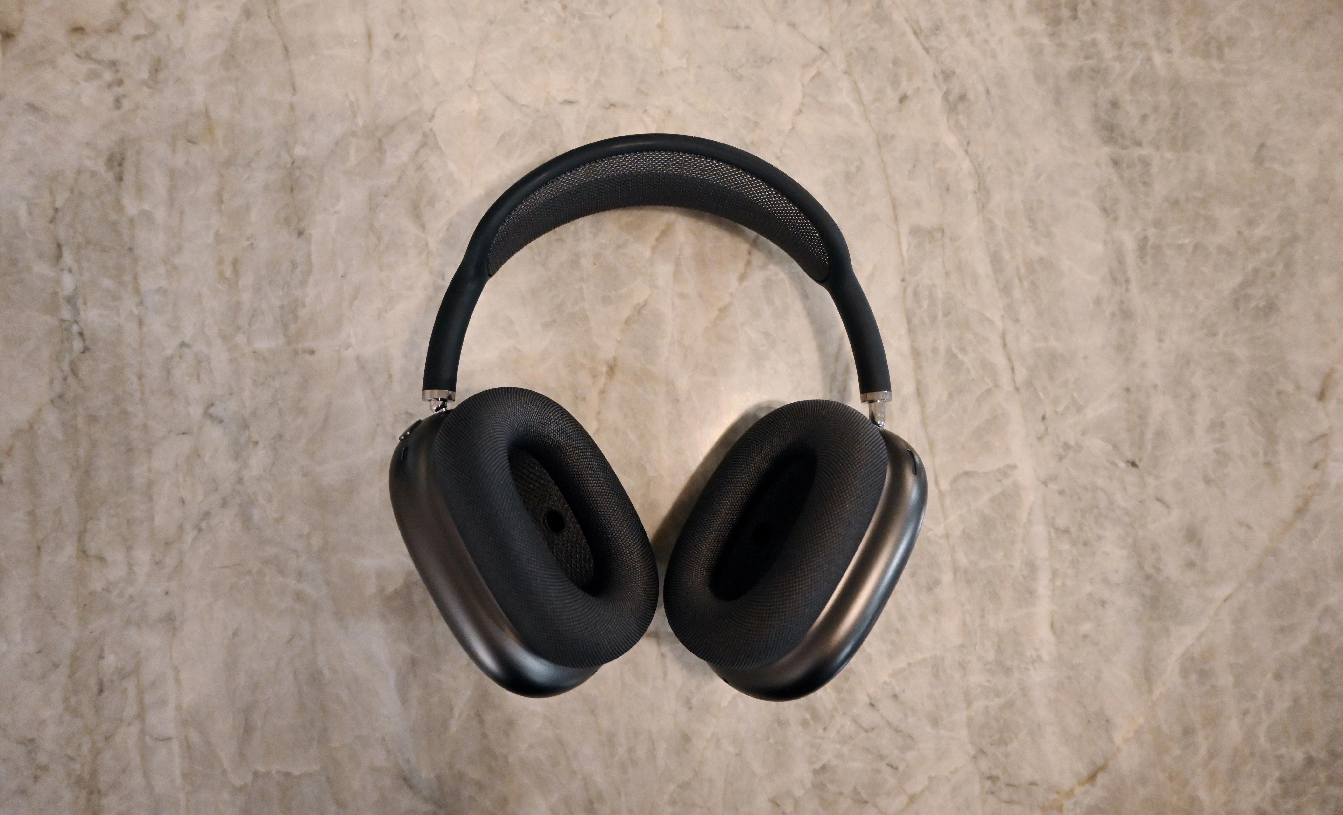 how far can you go before airpods disconnect