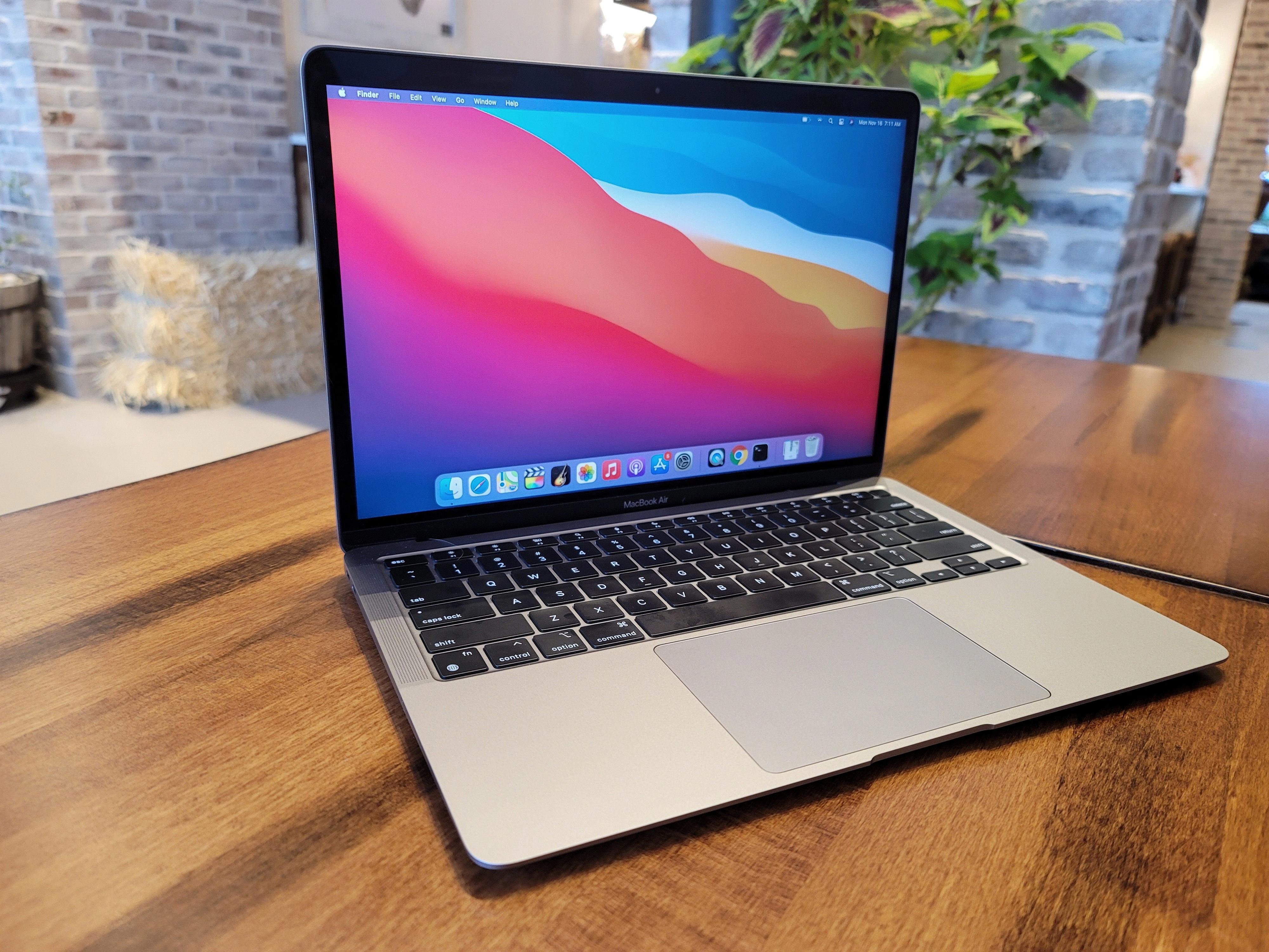 how to clean up macbook air before selling