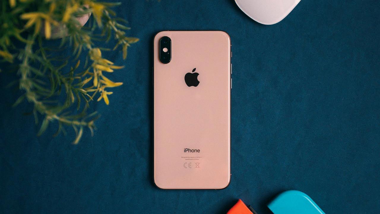 how to get moisture out of iphone camera