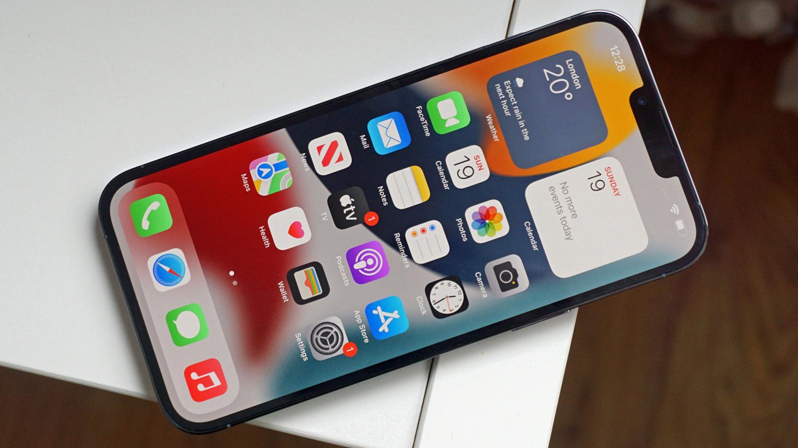 how to get to the home screen on iphone 12