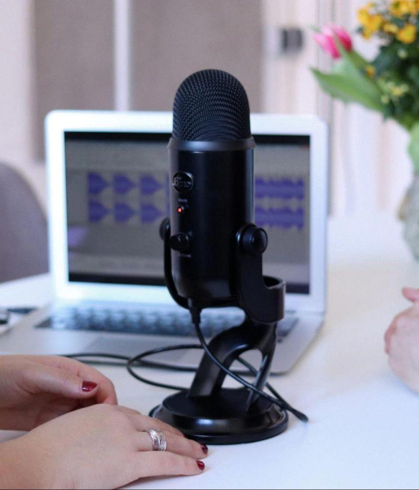 how to select microphone in garageband
