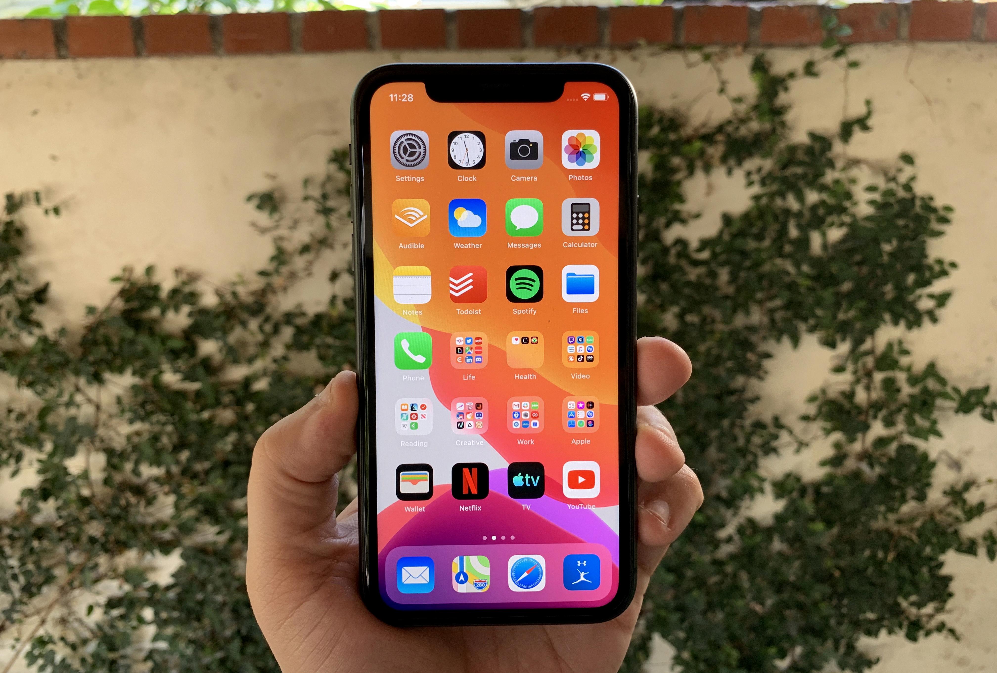 how to unhide apps on iphone 11