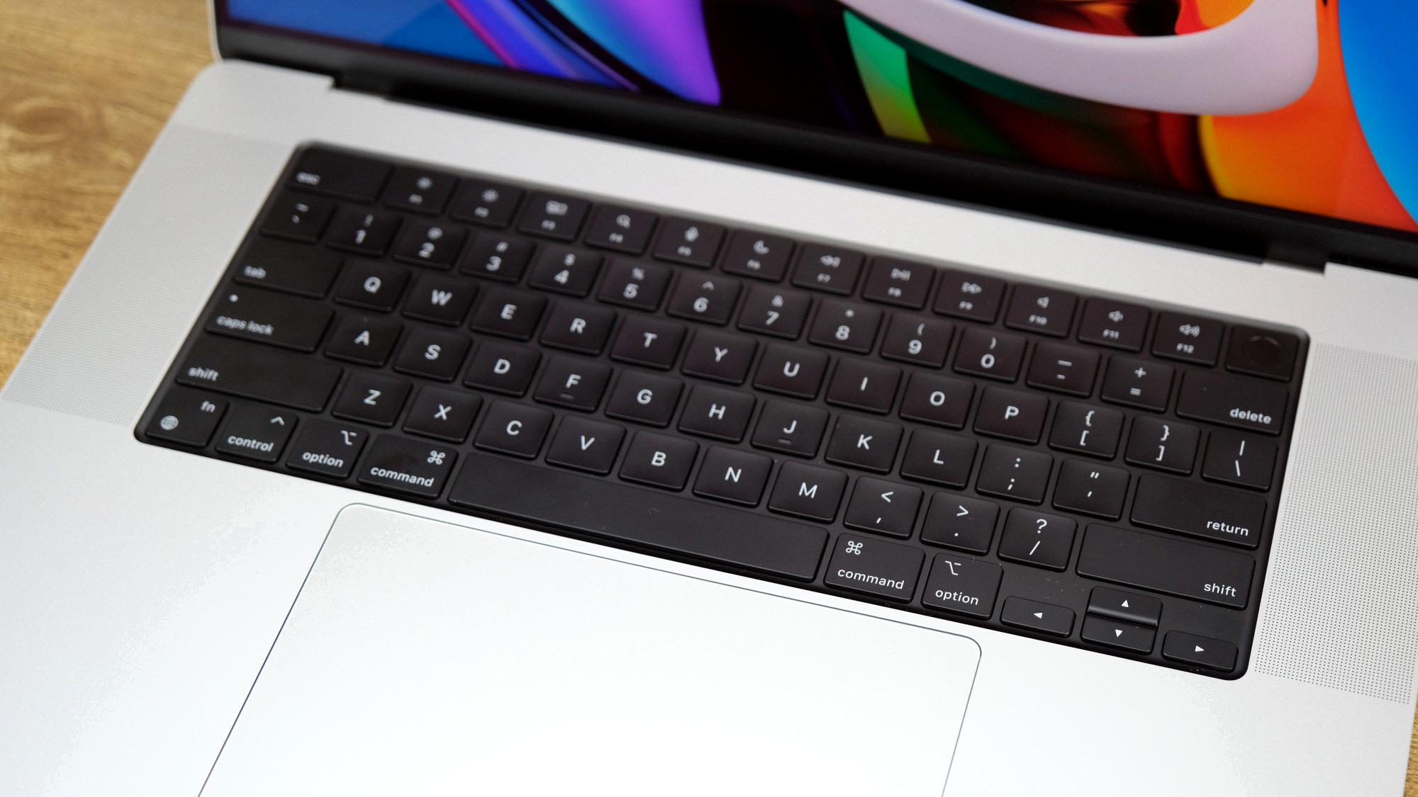 how to use macbook pro keyboard