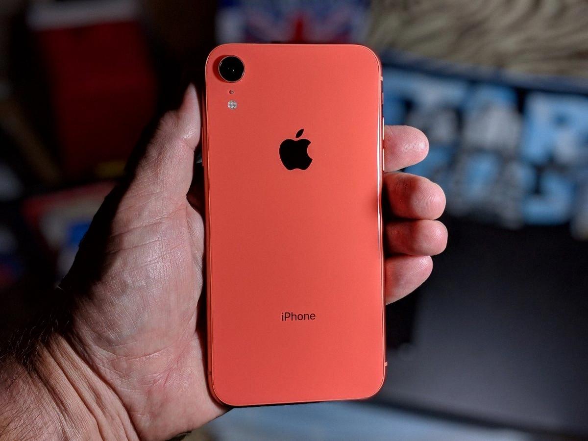 iphone xr how do i close apps