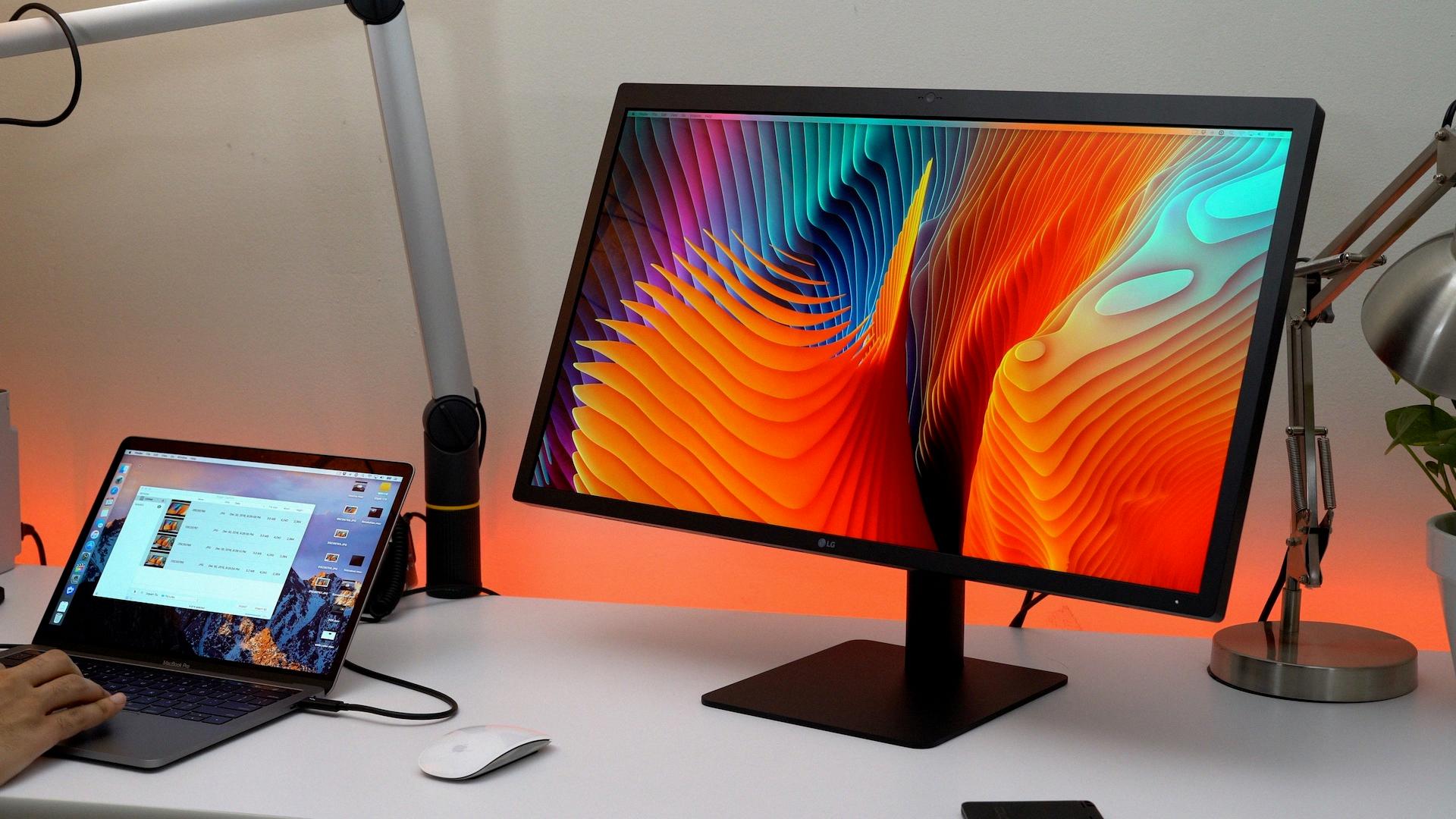 lg monitor not working with macbook pro