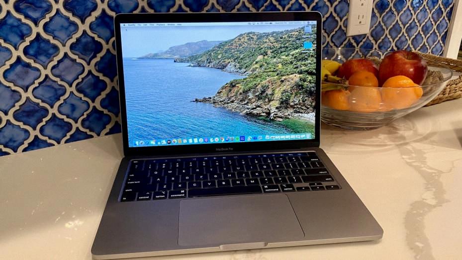 open macbook pro 2016