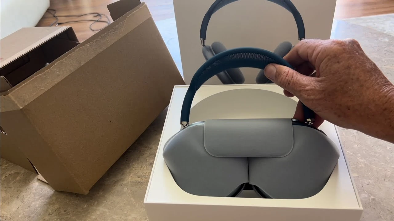 Uncovering the AirPods Max Return Policy 2 Return Requirements: Condition, Packaging & Accessories