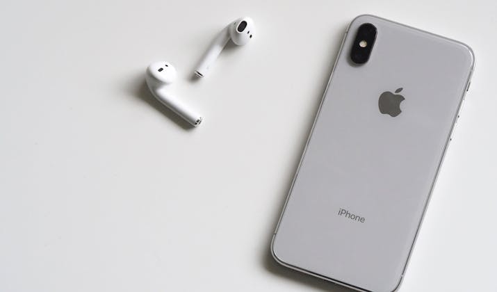 Does the iPhone XR Have Reverse Charging?