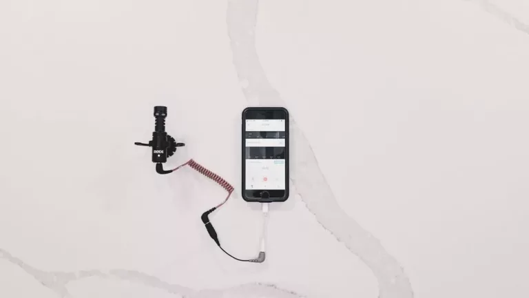 How To Attach Rode Mic To Iphone 5