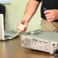 How To Connect Macbook Air To Hdmi Projector 9