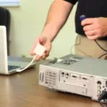 How To Connect Macbook Air To Hdmi Projector 11
