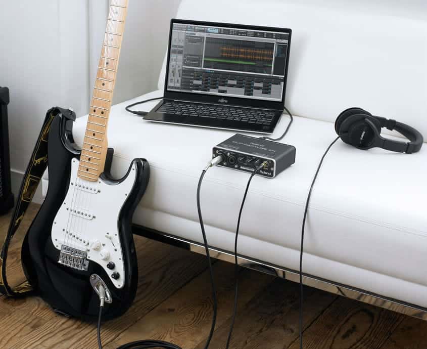 How to Plug Guitar Into Your iPad 17