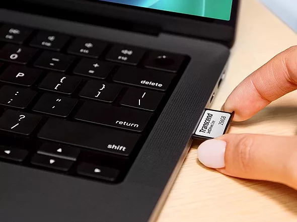 How to Access Sd Card On Macbook 17