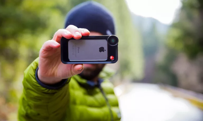 How To Clean Inside of iPhone Front Camera Lens 1