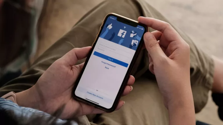 How To Retrieve Your Facebook Password On iPhone 9