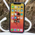 How To Hard Reset iPhone XR With Buttons 15
