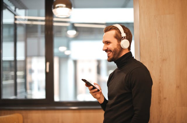 Hands-free audio mode allows your Bluetooth device to process both input and output at the same time. 