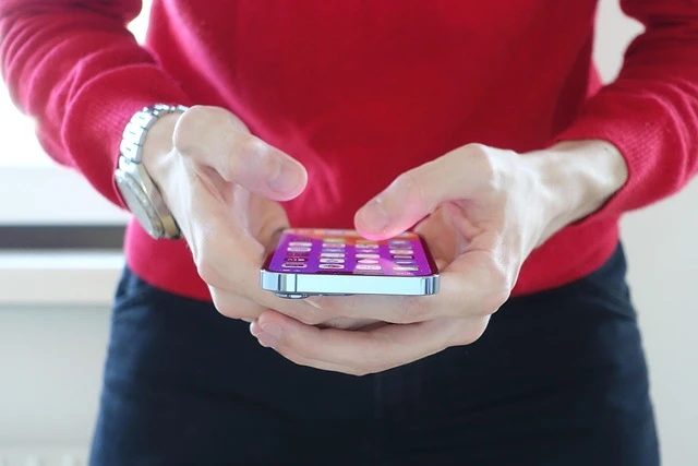 How to Record Videos Hands-Free on Your iPhone 1 How to Record Videos Hands-Free on Your iPhone