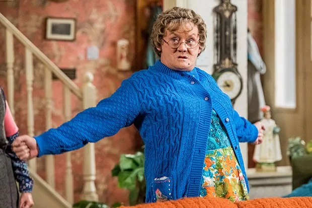 How To Watch All Round to Mrs. Brown's Season Online 3