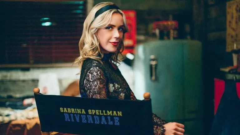 How to Watch Riverdale Season 6 for Free 9