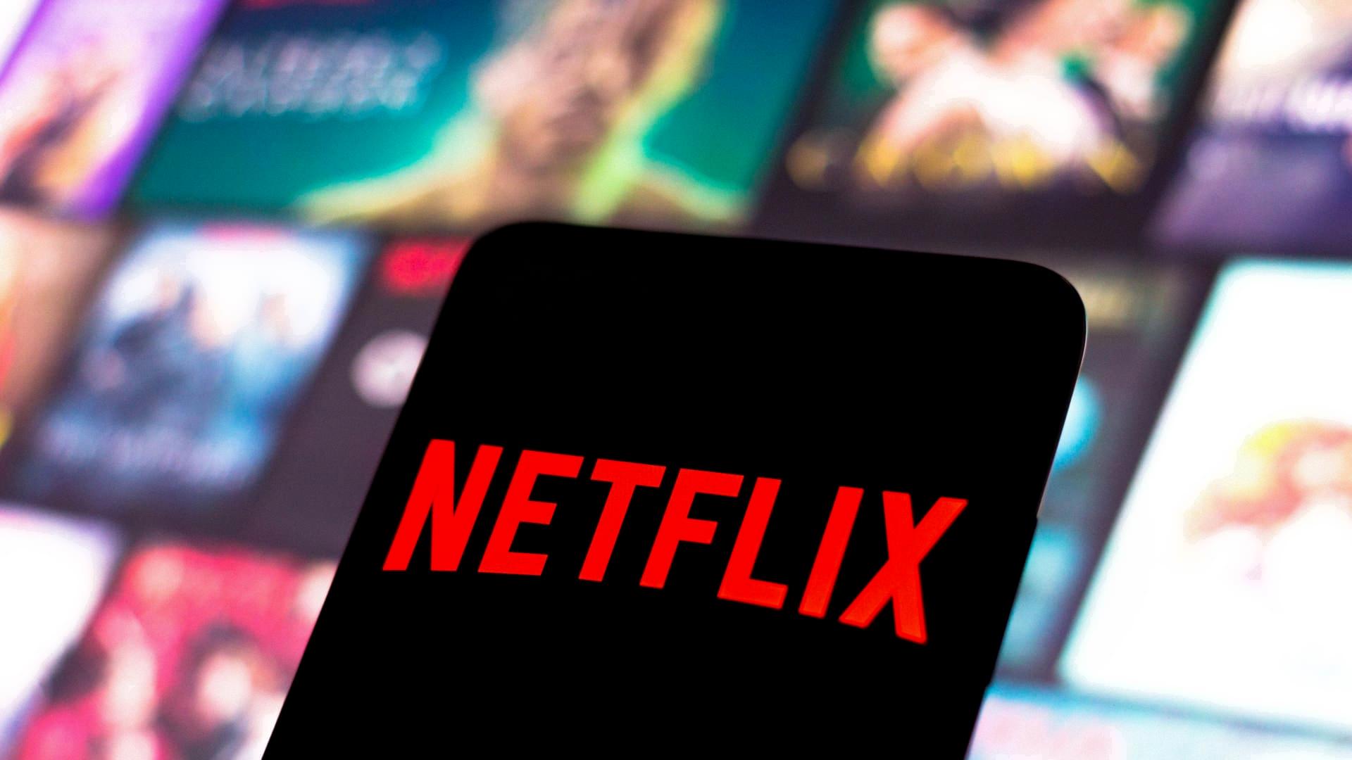 how to change your netflix region