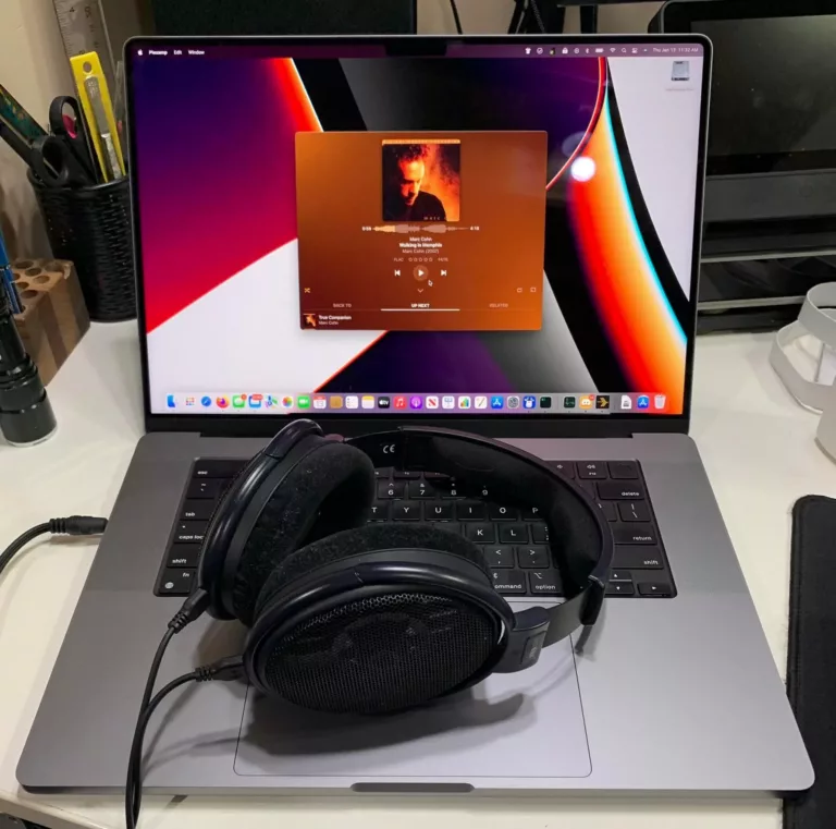 How To Use Headphones With Macbook Pro 11