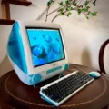 A Look into the Classic iMac G3 and Its Keyboard 3
