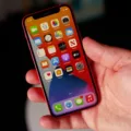 Uncovering the Mystery Behind Missing iPhone Top Bar 7