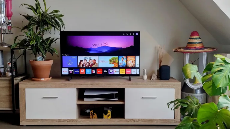 Everything You Need to Know About LG 42-Inch Flat Screen TV 9