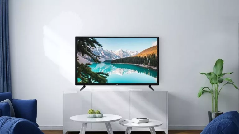 How a 4K TV Can Enhance Your Bedroom Viewing Experience? 1