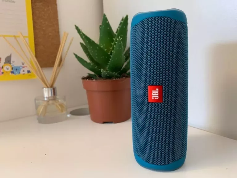 How to Connect JBL Flip 5 to Your Laptop 1