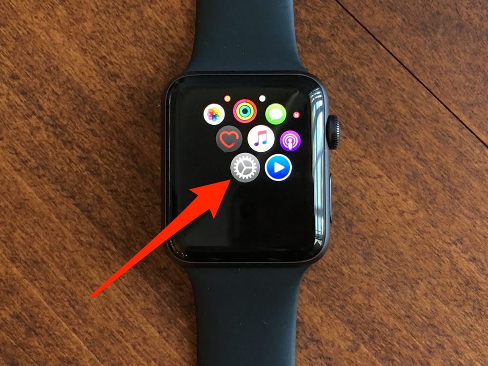 How to Enable Lock on Your Apple Watch Screen? 1