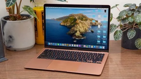 Exploring the Vents of the MacBook Air 2020 11