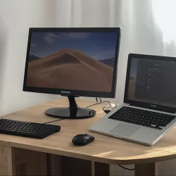 How to Turn Off Your Macbook Screen When External Monitor is Connected?
