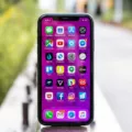 How to Access and Use Microphones on Your iPhone XR 11