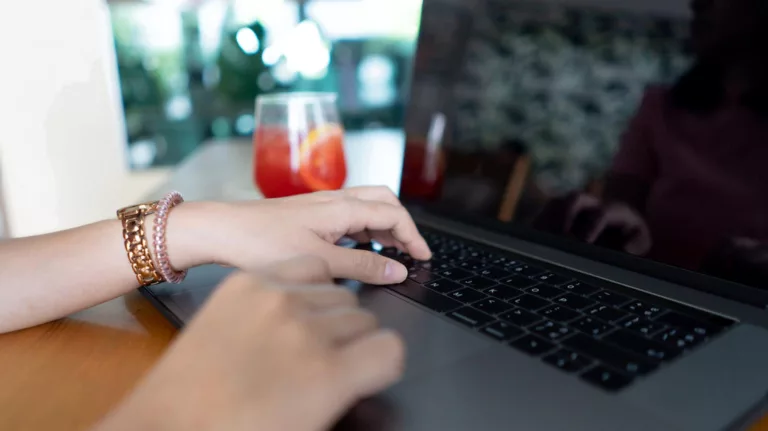 Solving the Mystery: Why Won't My Mac Desktop Turn On? 13