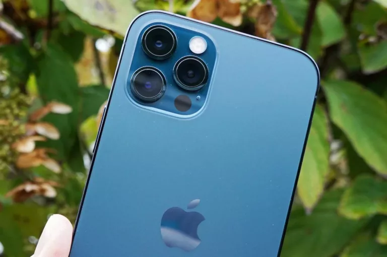 Where is Lidar On iPhone 12 Pro Max? 17