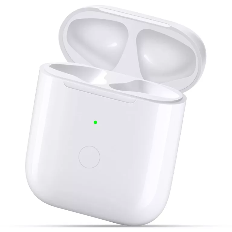 Difference Between AirPods 1 and 2 charging case 9
