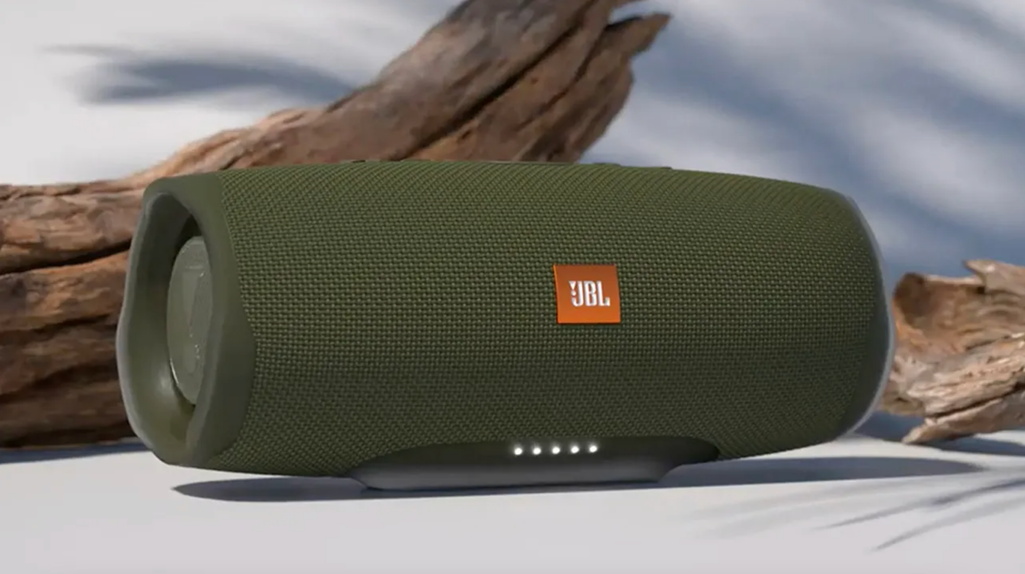 How to Charge Your Bluetooth Speaker? 2 How to Charge Your Bluetooth Speaker? 1