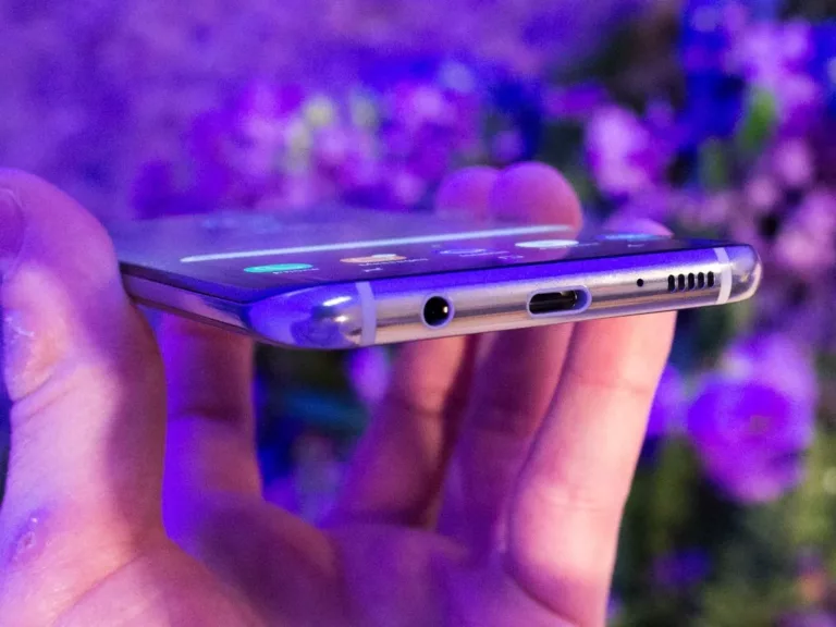 How to Fix the Charging Port on Your Phone? 11
